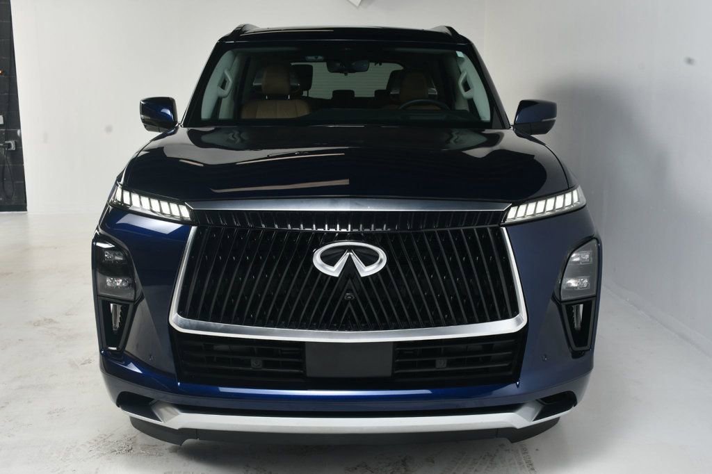 Used 2025 INFINITI QX80 Sensory image 17