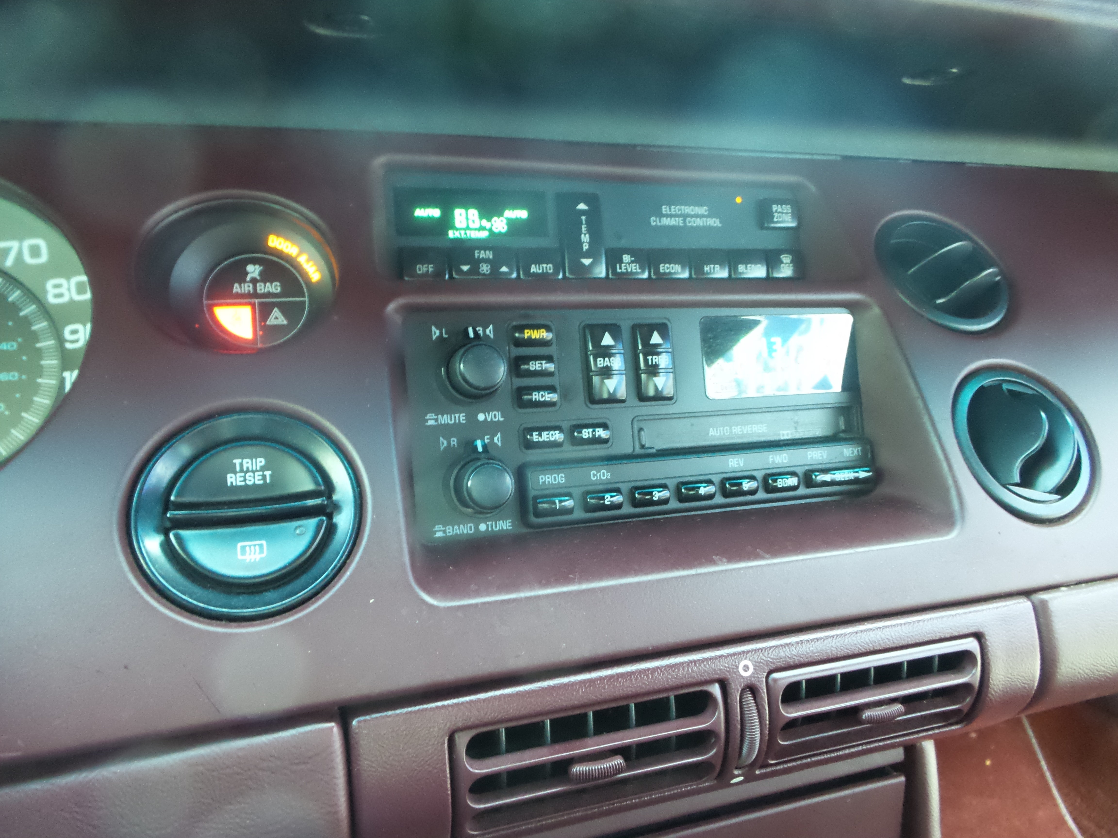 Used 1995 Buick Riviera Coupe FWD image 59