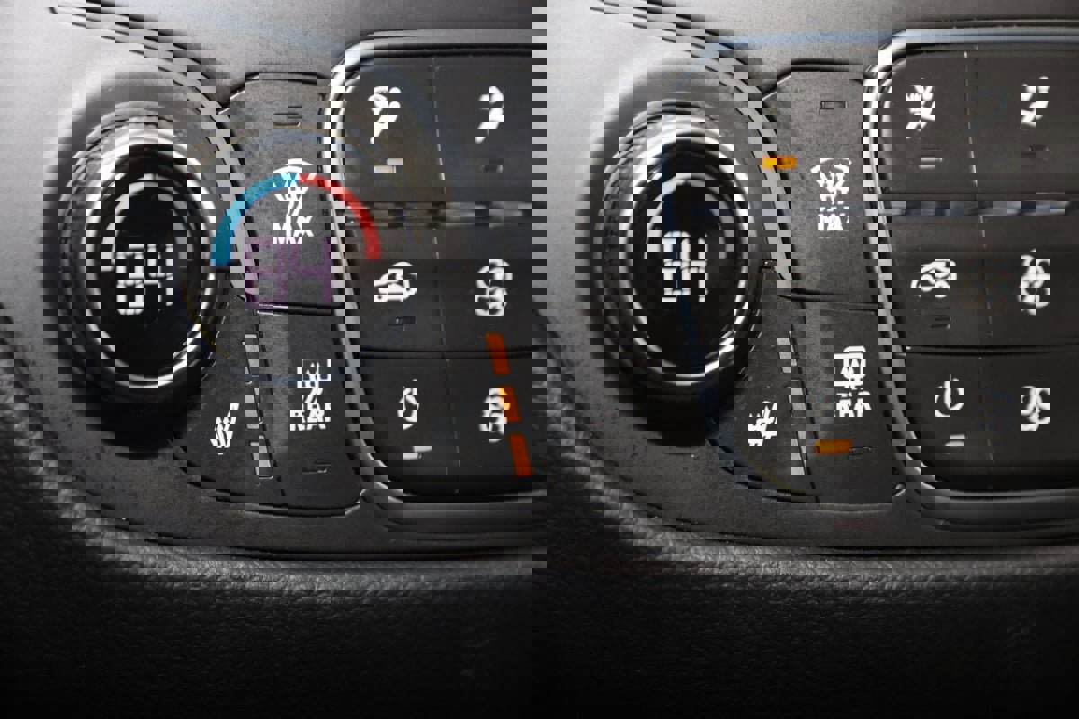 Used 2022 Chevrolet Equinox RS image 8