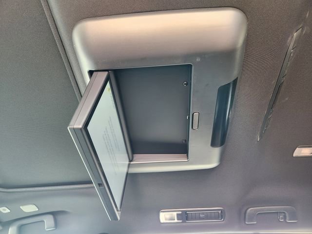 New 2026 Toyota Sienna Platinum image 23