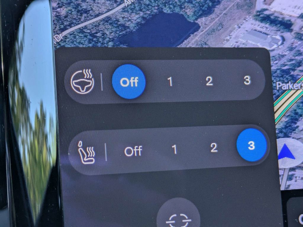 Used 2023 Volvo XC60 B5 Plus w/ Climate Package image 24