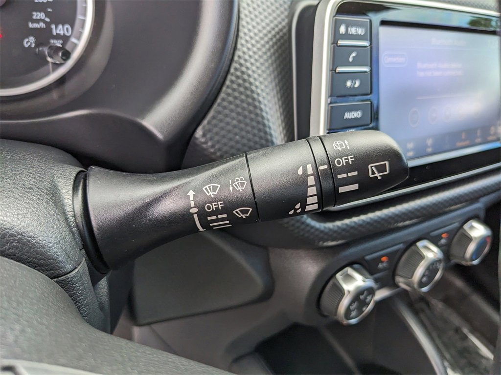 Used 2022 Nissan Kicks S image 33