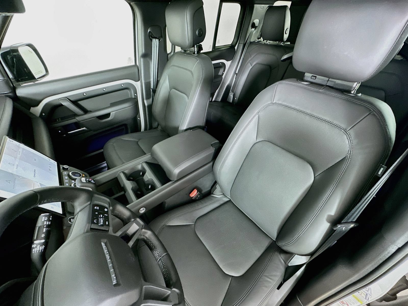 New 2026 Land Rover Defender 110 X-Dynamic SE AWD/4WD image 34
