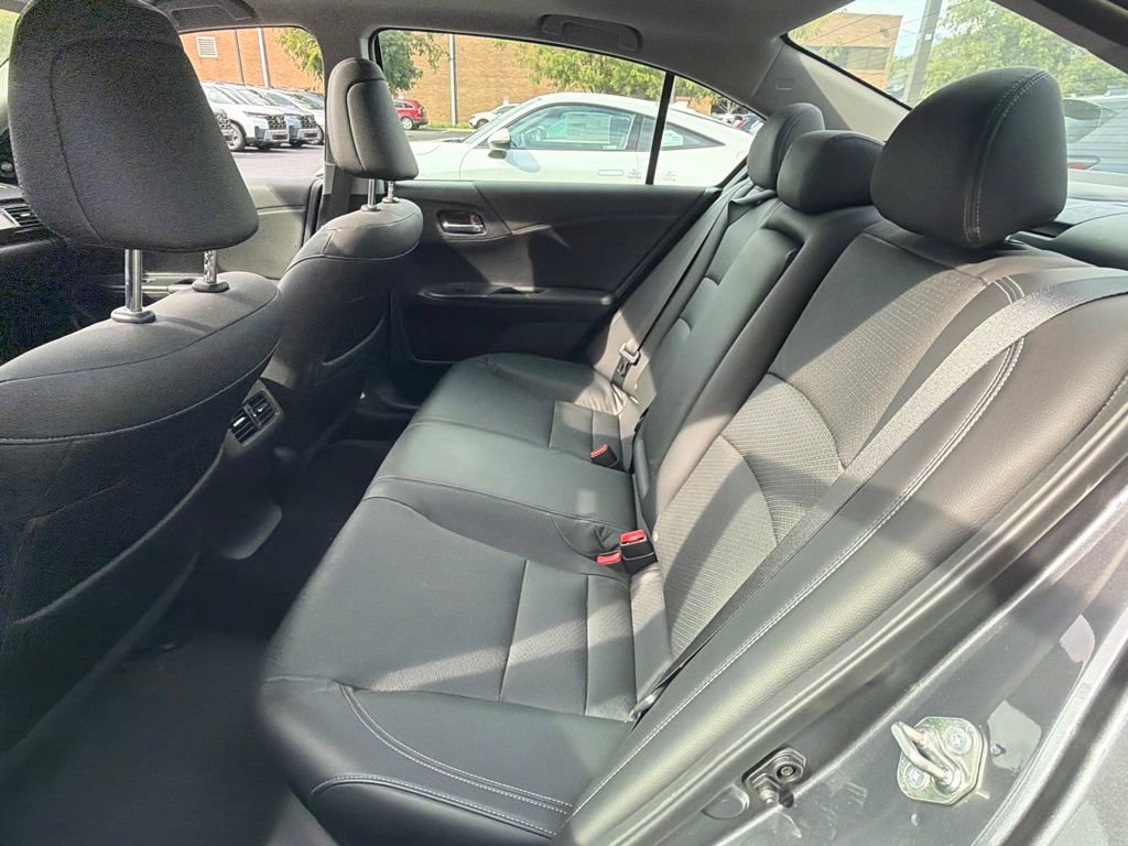 Used 2017 Honda Accord EX-L image 14