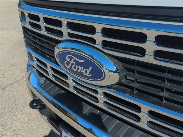 Used 2023 Ford F550 4x4 Regular Cab Super Duty image 28