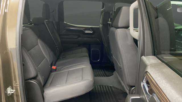 Used 2024 Chevrolet Silverado 1500 LT AWD/4WD image 24