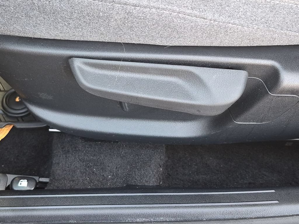 Certified 2025 Kia K4 GT-Line Turbo FWD image 35