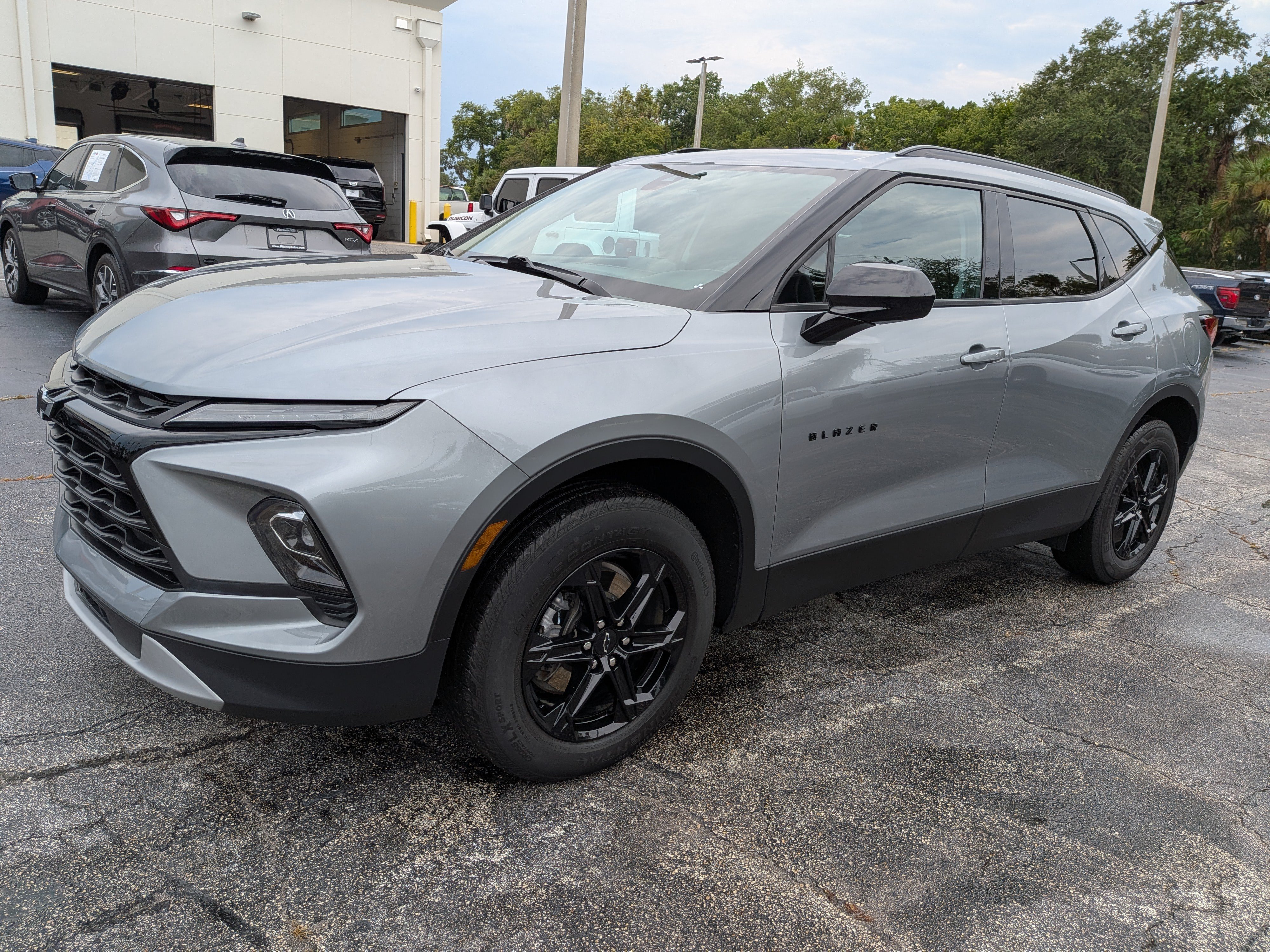 Certified 2024 Chevrolet Blazer LT w/ Midnight/Sport Edition FWD image 8