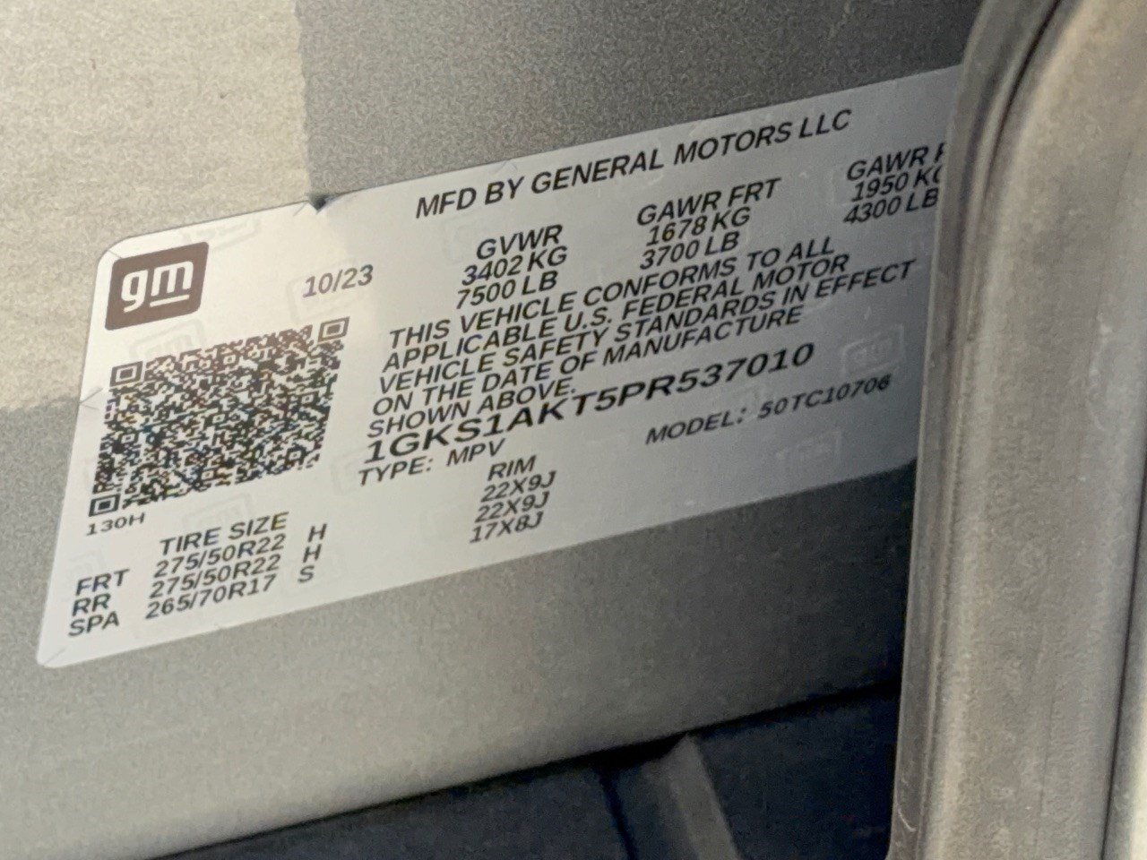 Used 2023 GMC Yukon SLE RWD image 31