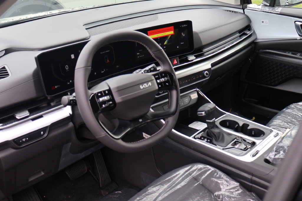 New 2027 Kia Carnival SX FWD image 16