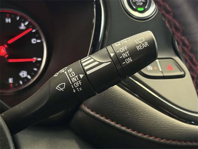 Used 2021 Chevrolet Blazer RS w/ Enhanced Convenience Package image 30