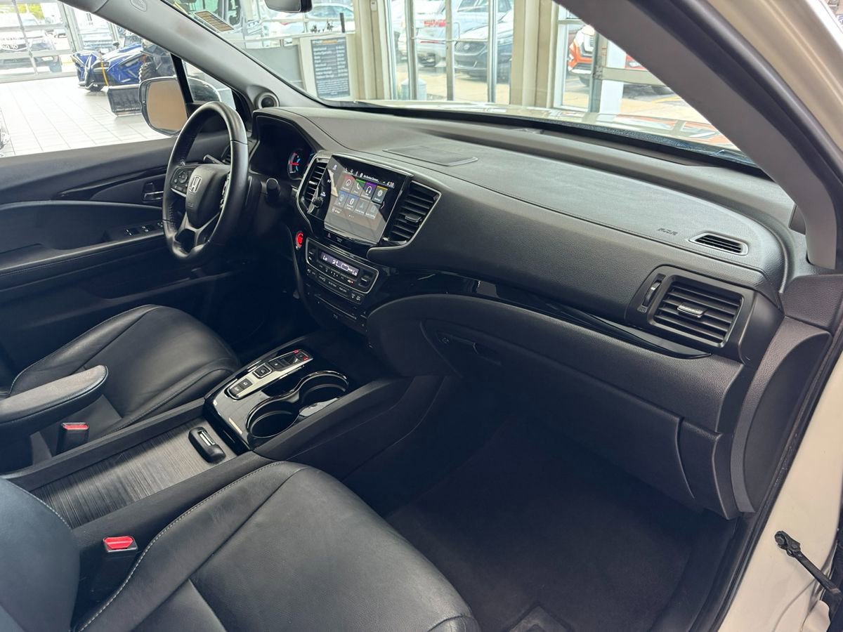 Used 2019 Honda Pilot Touring image 17