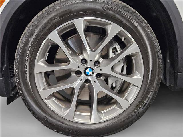 Used 2026 BMW X5 xDrive50e image 24