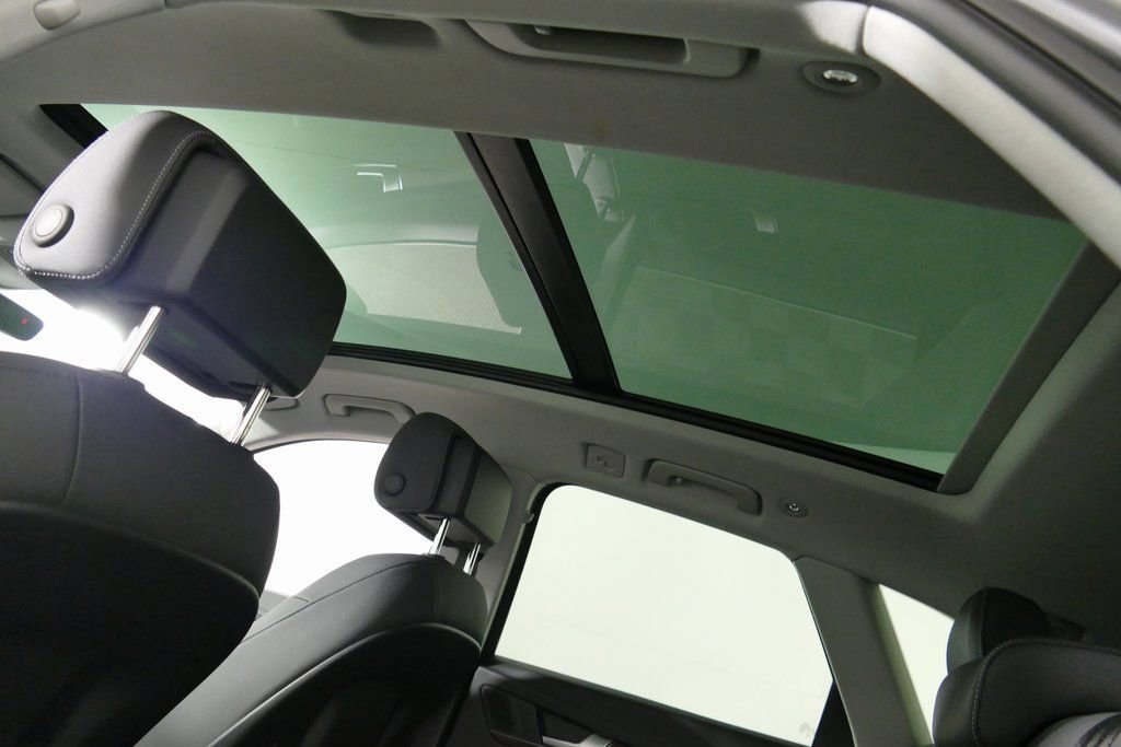 Certified 2022 Audi Q5 2.0T Premium Plus w/ Premium Plus Package AWD/4WD image 32