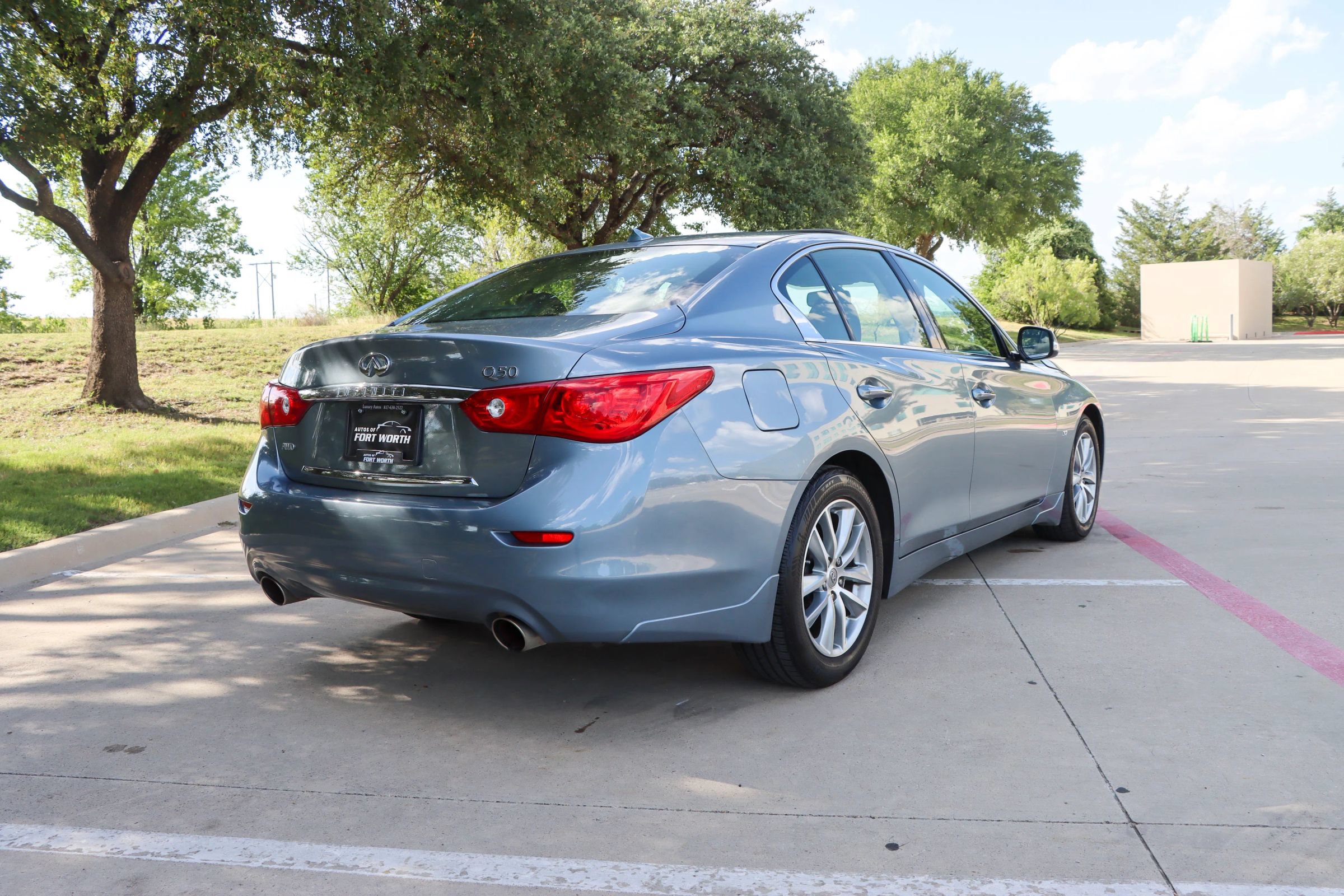 Used 2015 INFINITI Q50 Premium w/ Navigation Package AWD/4WD image 7