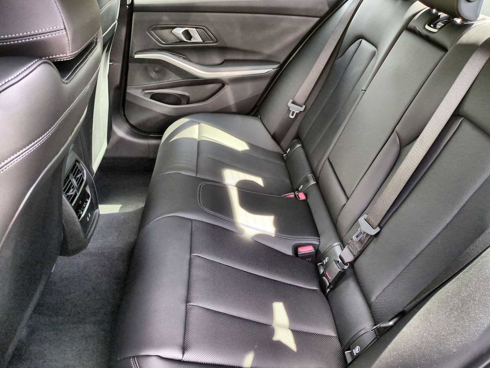 New 2025 BMW 330i xDrive 330i xDrive w/ M Sport Package image 21