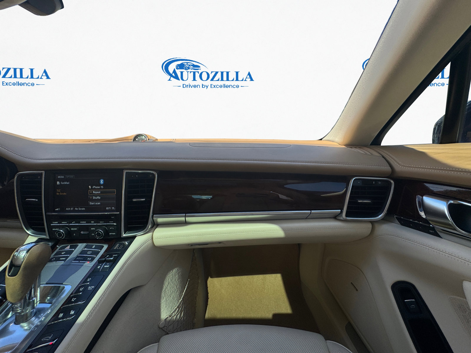 Used 2013 Porsche Panamera image 11