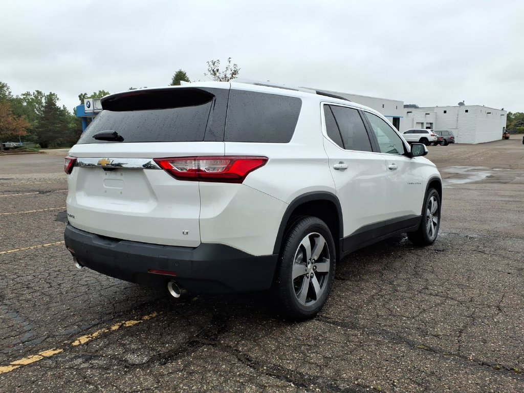 Used 2018 Chevrolet Traverse LT FWD image 4