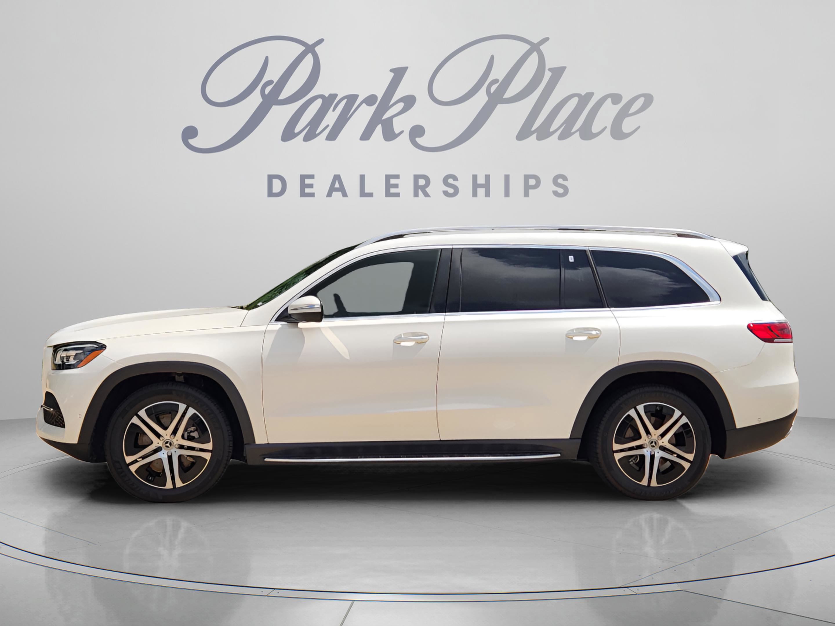 Used 2021 Mercedes-Benz GLS 450 4MATIC image 2