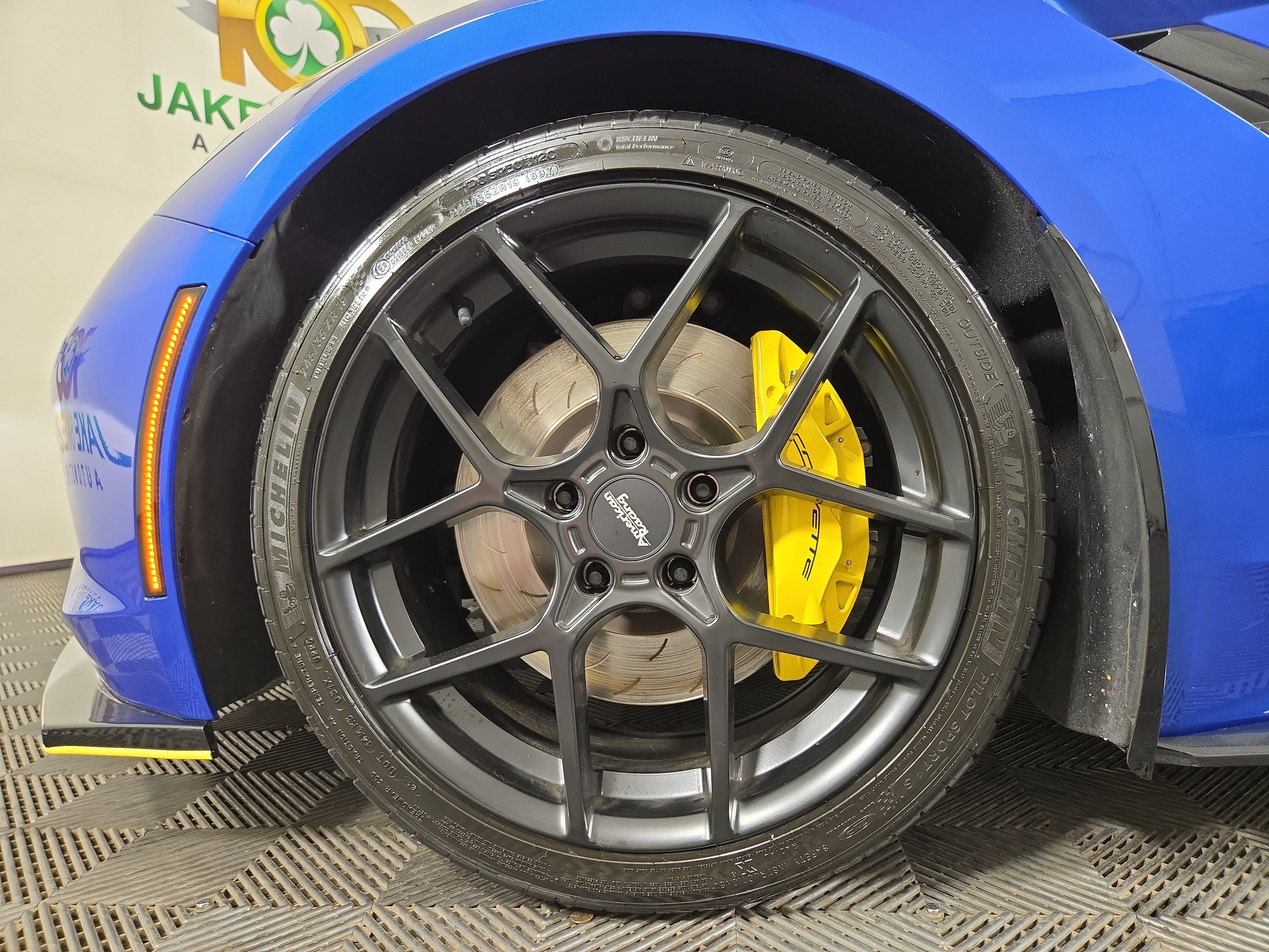 Used 2019 Chevrolet Corvette Stingray Coupe RWD image 33