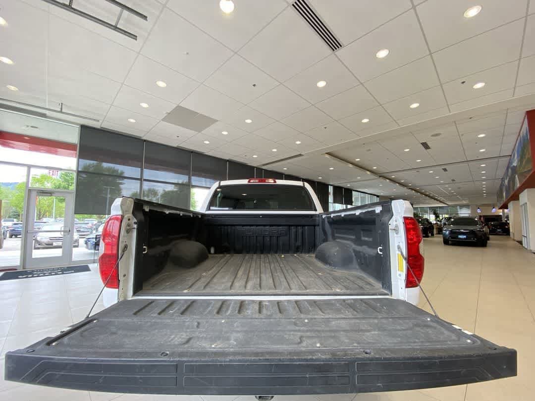 Used 2018 Toyota Tundra Platinum AWD/4WD image 26