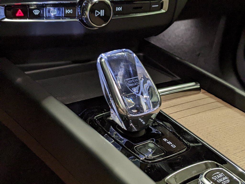 New 2026 Volvo XC60 T8 Core w/ Climate Package AWD/4WD image 19