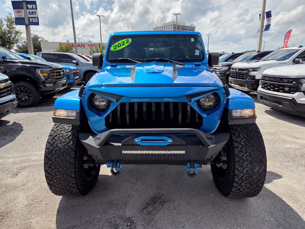 Used 2022 Jeep Wrangler Unlimited Sahara AWD/4WD image 19