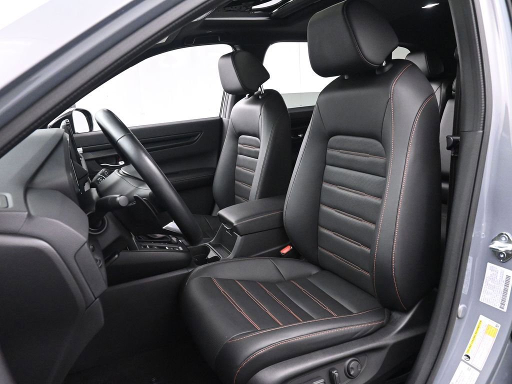 Used 2025 Honda CR-V Sport-L image 13