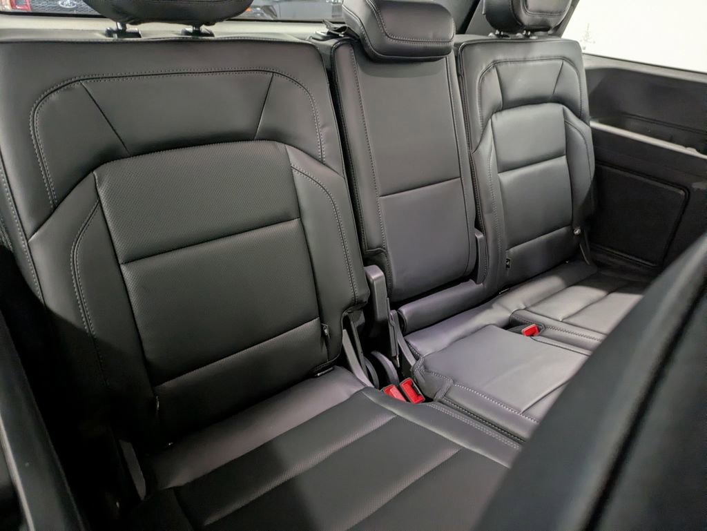 Used 2025 Lincoln Navigator Reserve w/ Jet Appearance Package image 28