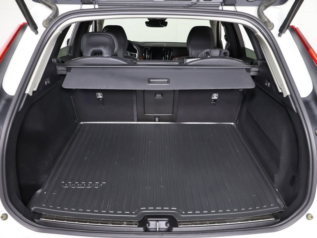 Used 2023 Volvo XC60 B5 Plus w/ Climate Package AWD/4WD image 21