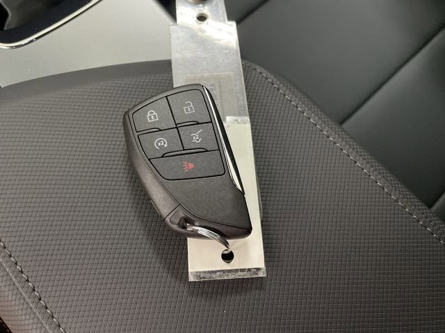New 2025 Chevrolet Equinox EV RS image 32
