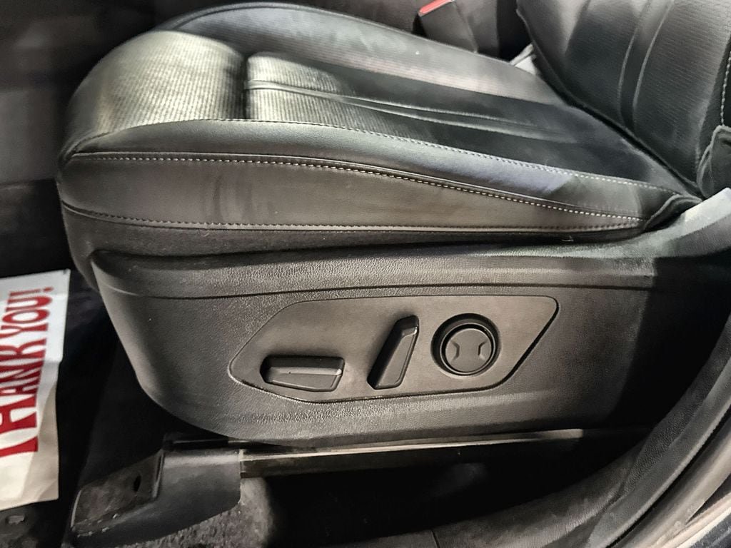 Used 2024 Kia Sorento SX AWD/4WD image 13