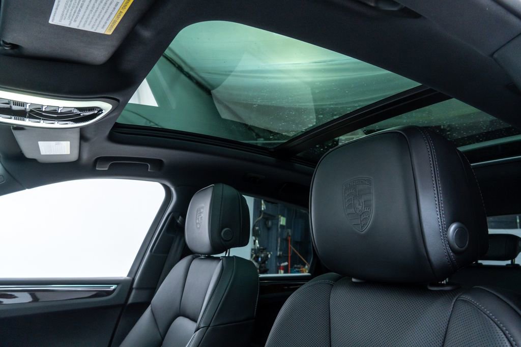 Certified 2026 Porsche Macan image 26