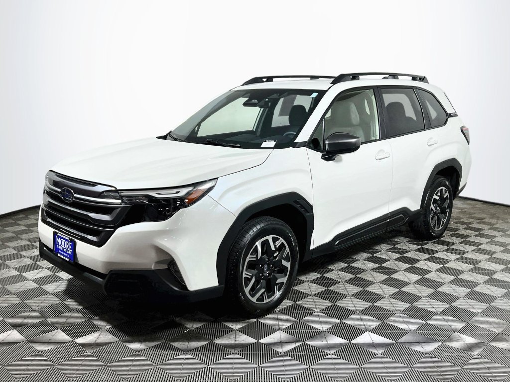 Certified 2025 Subaru Forester Premium AWD/4WD image 3