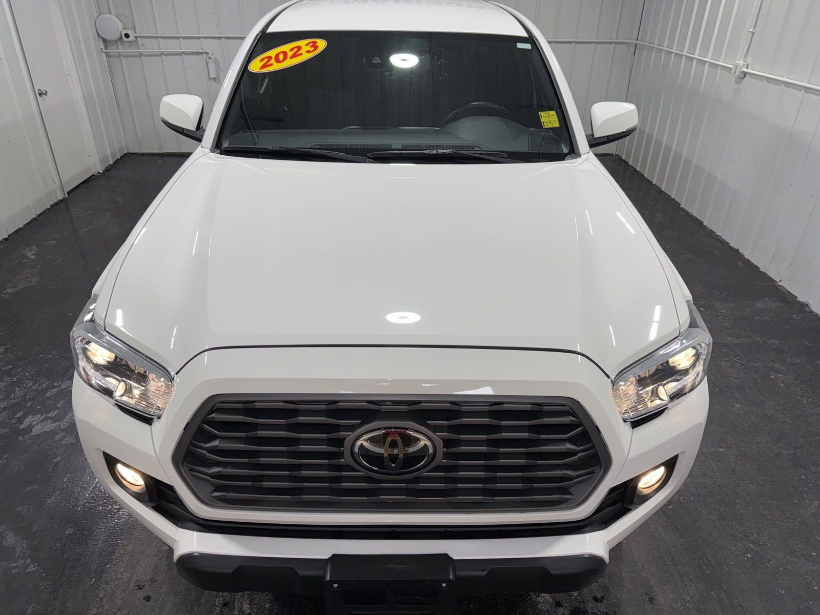 Used 2023 Toyota Tacoma TRD Off-Road w/ Technology Package image 5