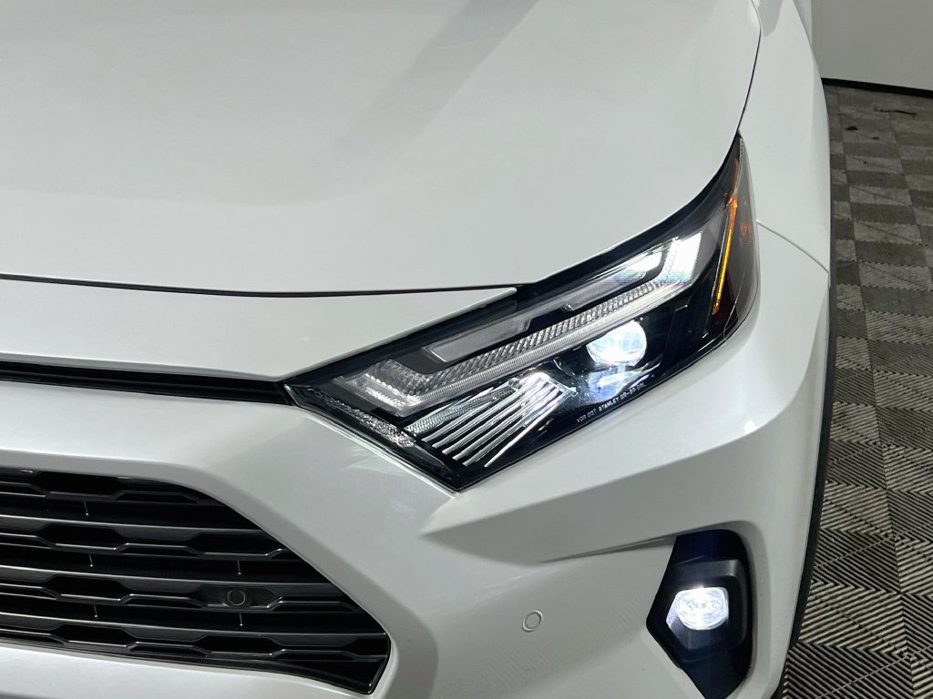 Used 2025 Toyota RAV4 Limited AWD/4WD image 9