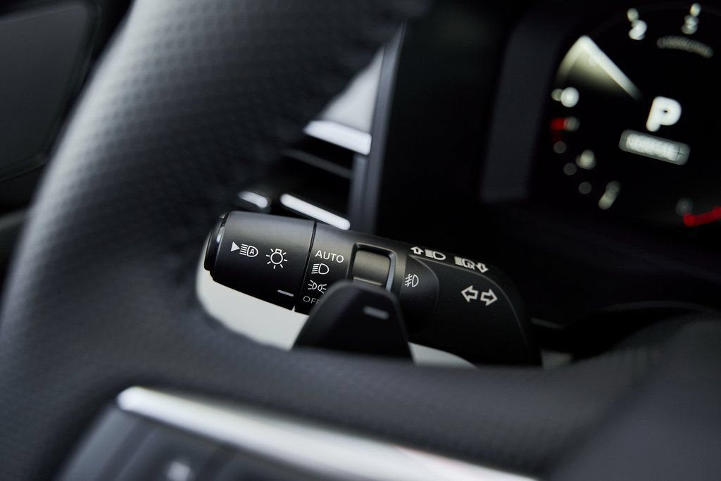 Used 2025 Mitsubishi Outlander SE FWD image 37