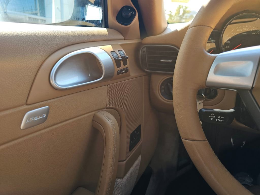 Used 2008 Porsche 911 Carrera 4 image 31