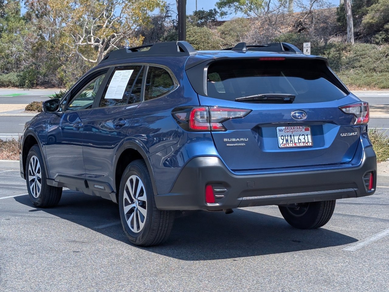 Used 2022 Subaru Outback Premium AWD/4WD image 12