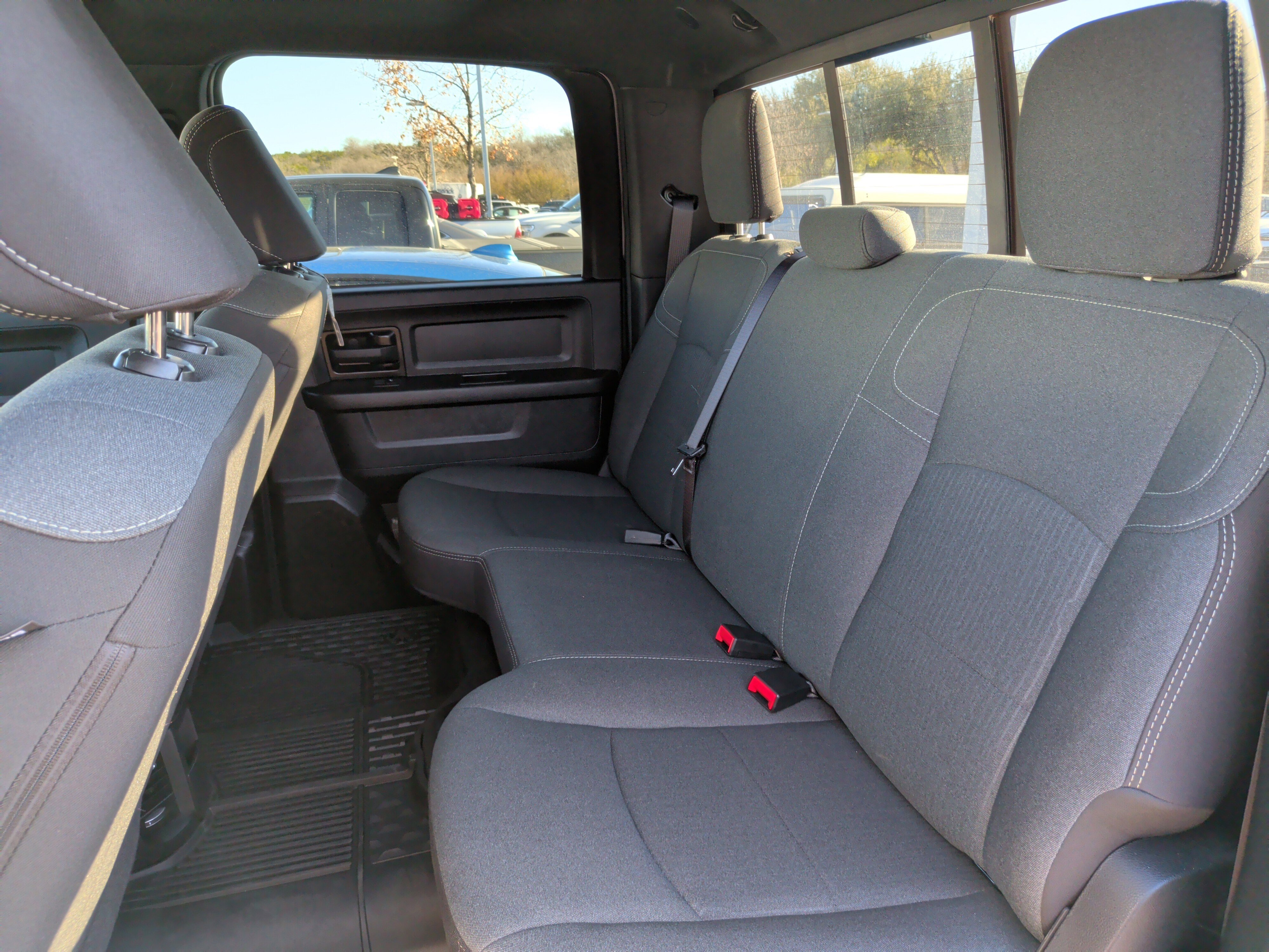 Used 2024 RAM 3500 Tradesman w/ Chrome Appearance Group image 34