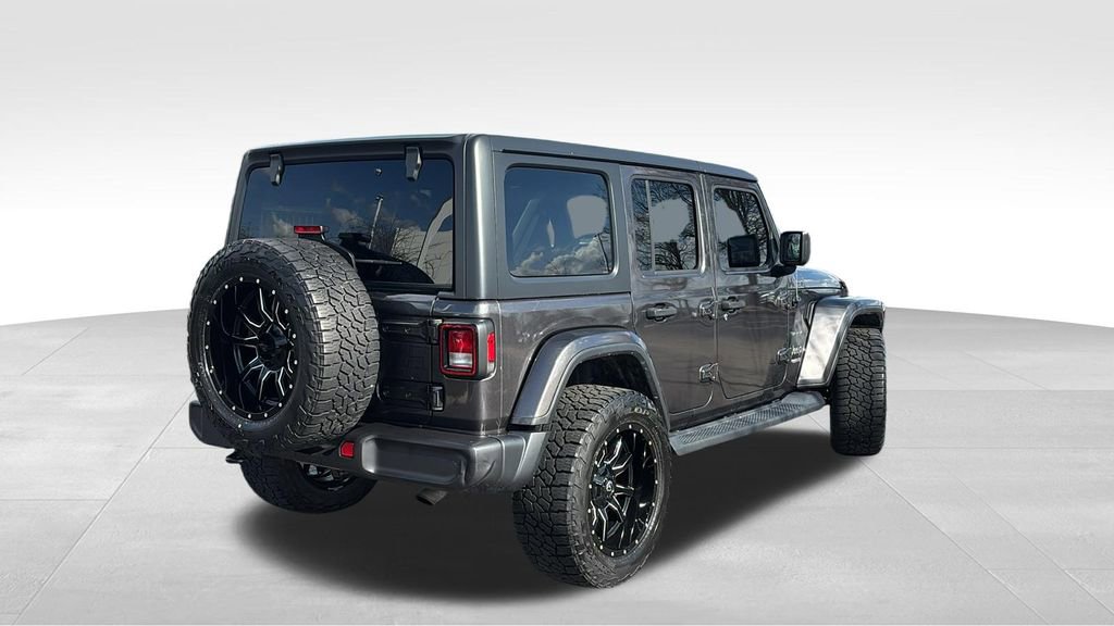 Used 2019 Jeep Wrangler Unlimited Sahara image 7
