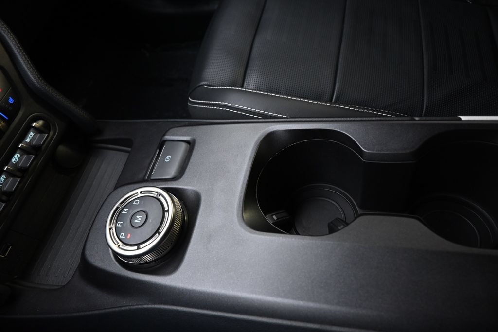 Used 2022 Ford Mustang Shelby GT500 w/ Technology Package RWD image 39