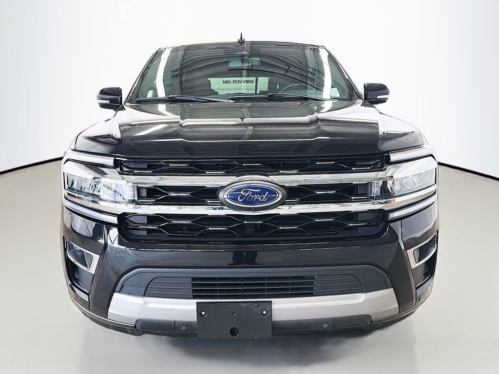 Used 2024 Ford Expedition Limited image 2