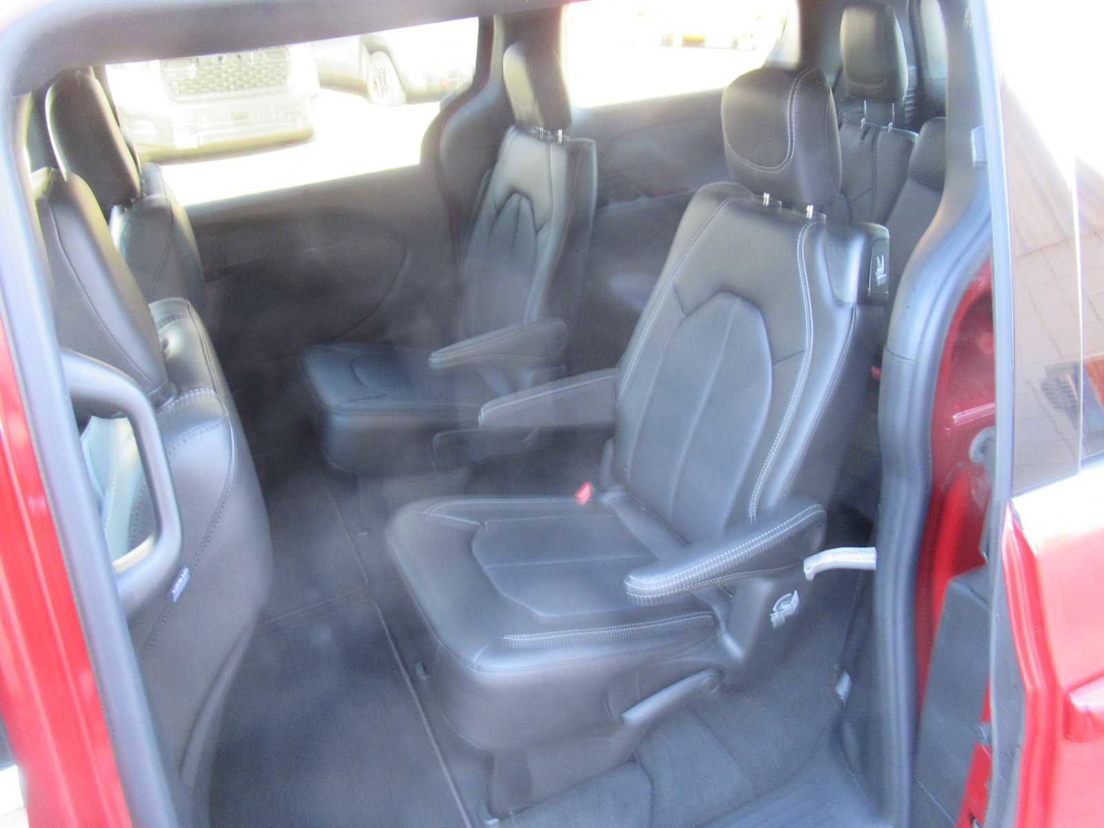 New 2026 Chrysler Pacifica Select image 43