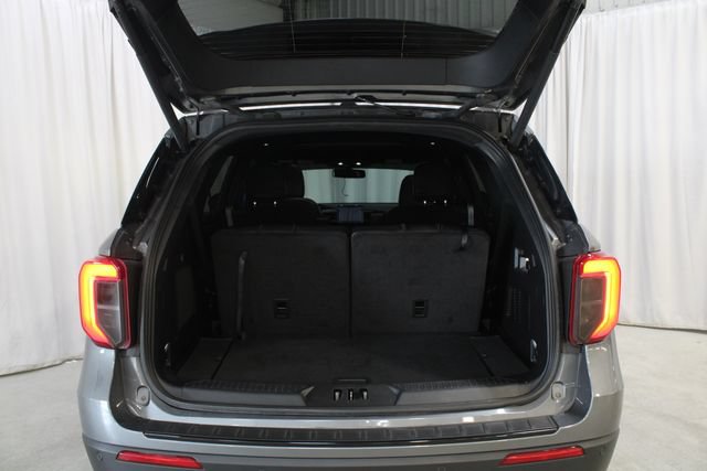 Used 2023 Ford Explorer ST-Line w/ Class IV Trailer Tow Package AWD/4WD image 34