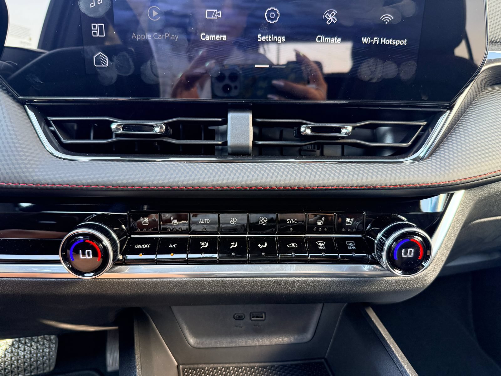 New 2026 Chevrolet Equinox RS w/ Convenience Package III FWD image 18