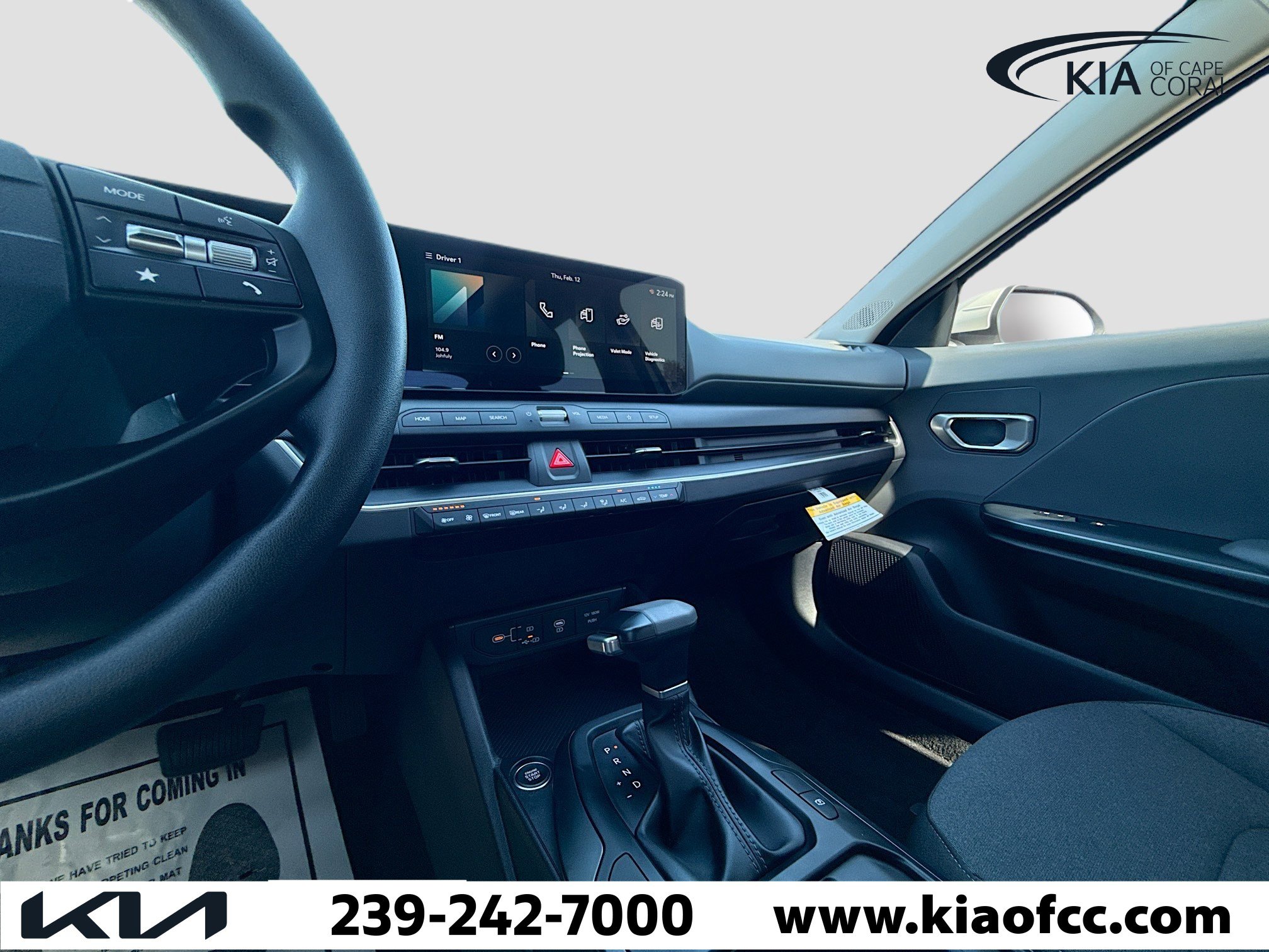 Used 2025 Kia K4 LXS image 25