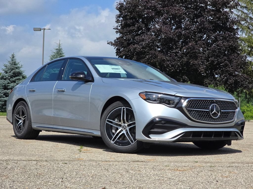 New 2026 Mercedes-Benz E 450 4MATIC Sedan image 1
