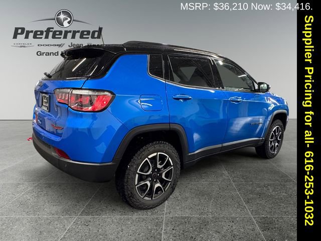 New 2026 Jeep Compass Trailhawk image 19