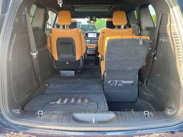 Used 2023 Chrysler Pacifica Pinnacle image 29